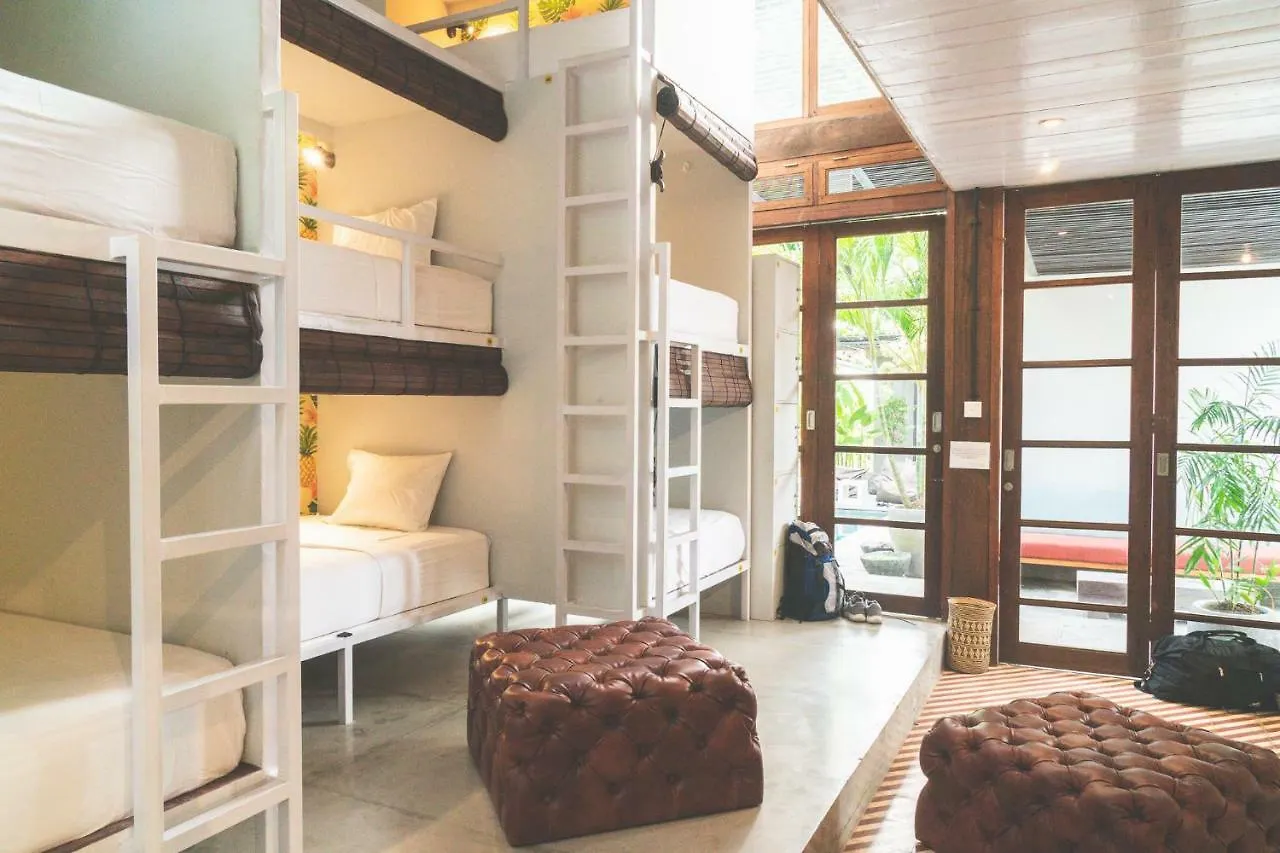Socialista Lifestyle Hostel Seminyak  0*, Seminyak (Bali)