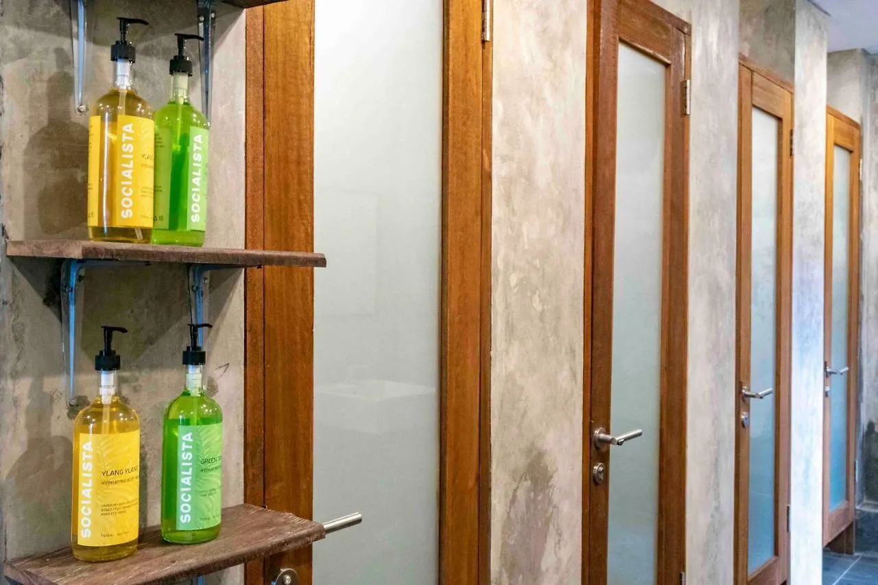 Socialista Lifestyle Hostel Σεμινιάκ