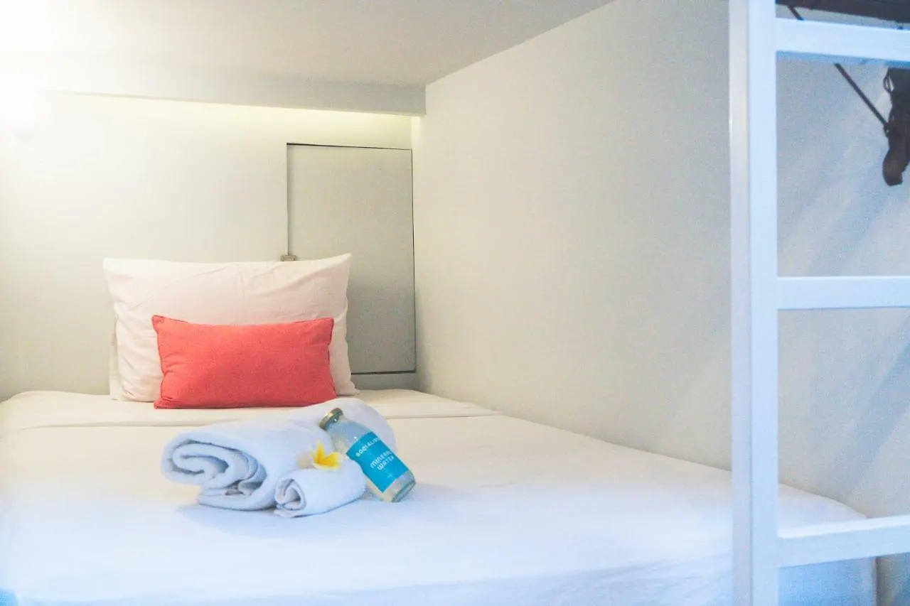 Socialista Lifestyle Hostel Σεμινιάκ